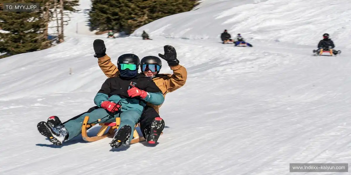 专业装备，轻松掌控赛场！🎾 品质与潮流，为你的热爱加冕！